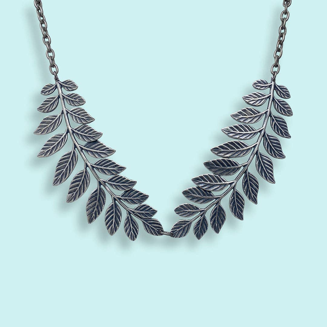 Silver Leafy Collar Necklace
