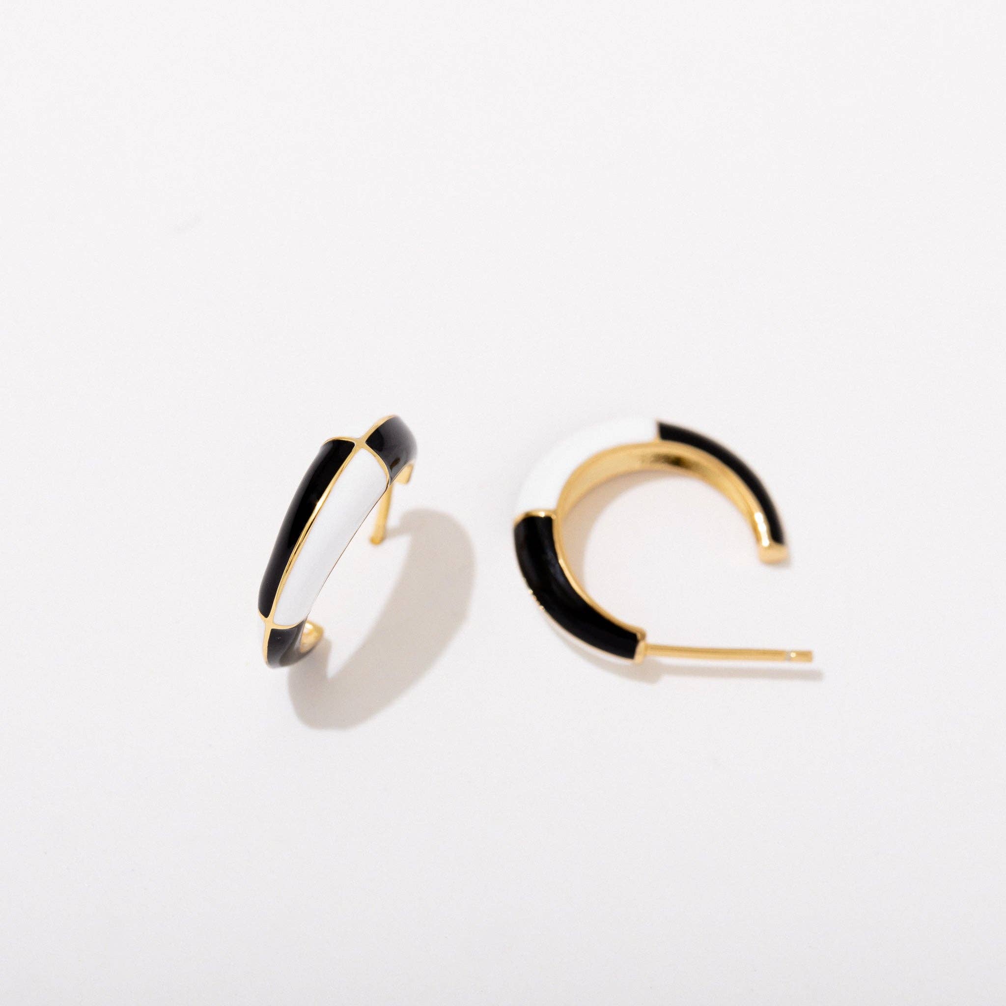Checker Black & White Enamel Hoops - On Sale 🤑
